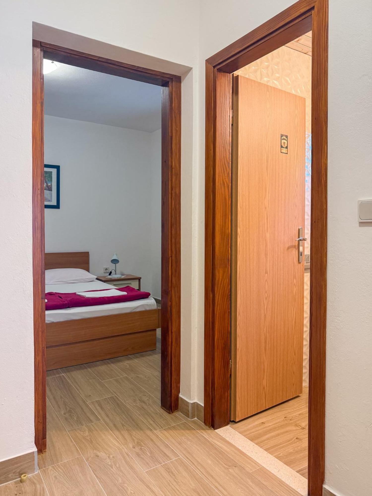 Niko Apartments Drvenik  Eksteriør bilde
